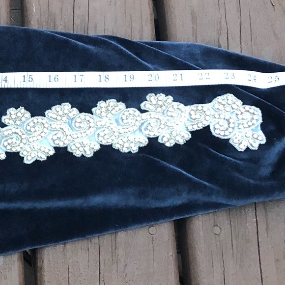 Gorgeous bridal sash appliqué - Picture 5 of 6